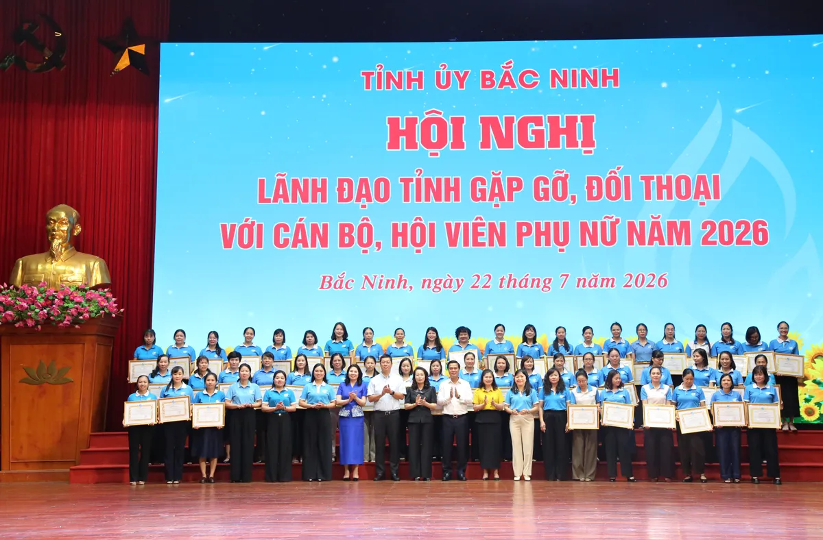 Lãnh đạo tỉnh Bắc Ninh gặp gỡ, đối thoại với cán bộ, hội viên phụ nữ năm 2026