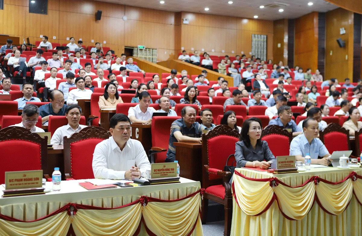 Hội nghị toàn quốc triển khai Nghị quyết số 10-NQ/TW về phát triển kinh tế có vốn đầu...