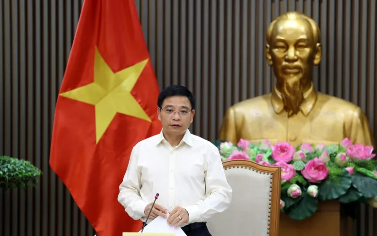 Phó Thủ tướng Chính phủ Nguyễn Văn Thắng theo dõi các địa phương vùng đồng bằng sông...
