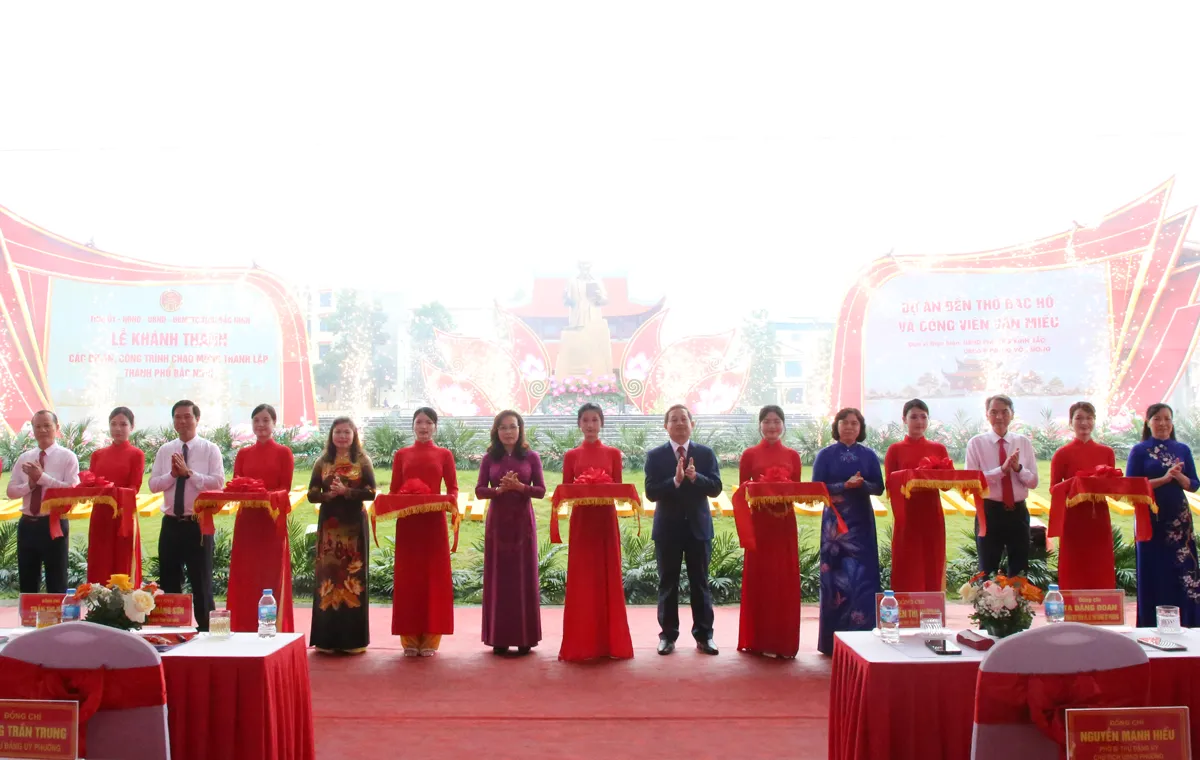 Bắc Ninh khánh thành công trình Đền thờ Bác Hồ và dự án Công viên Văn Miếu