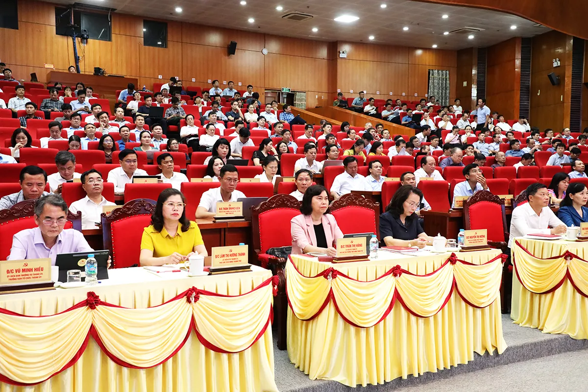 Thành ủy Bắc Ninh tổ chức nghiên cứu, quán triệt Nghị quyết Hội nghị Trung ương 3 và...